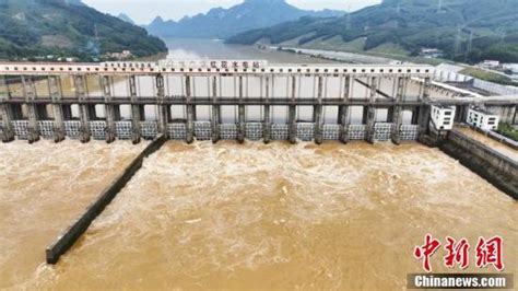 无私奉献温暖业主——柳州水电大院自管组成员义务为小区服务