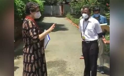 प्रियंका गांधी वाड्रा ने केंद्र सरकार की डेडलाइन के पहले ही खाली किया ...