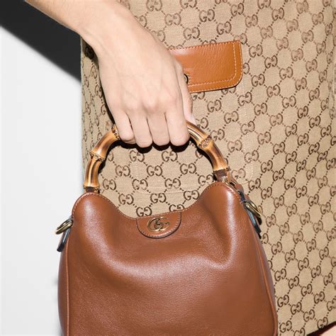 Sac à épaule Gucci Diana petite taille en cuir couleur naturelle ...