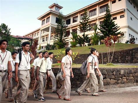 Viswajyothi College of Engineering and Technology College Details ...