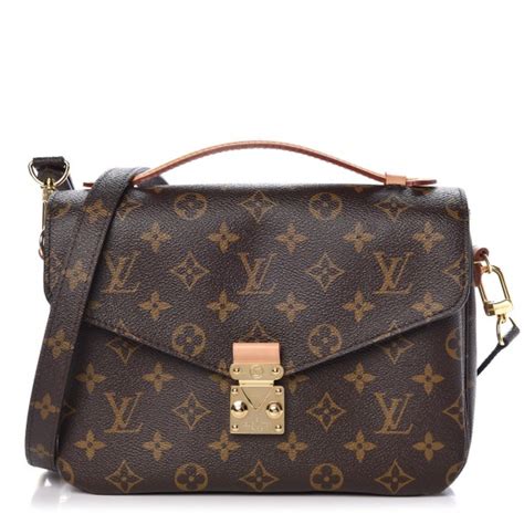 LOUIS VUITTON Monogram Pochette Metis 302279 | FASHIONPHILE