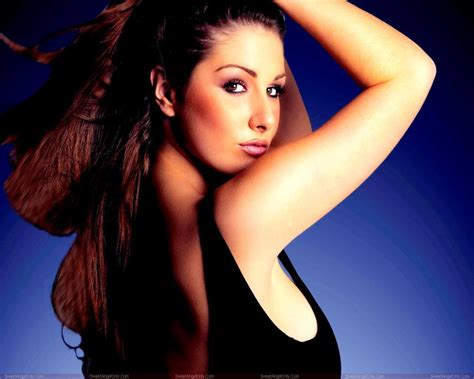 Lucy Katherine Pinder Hot Wallpaper ~ Pix Wallpapers