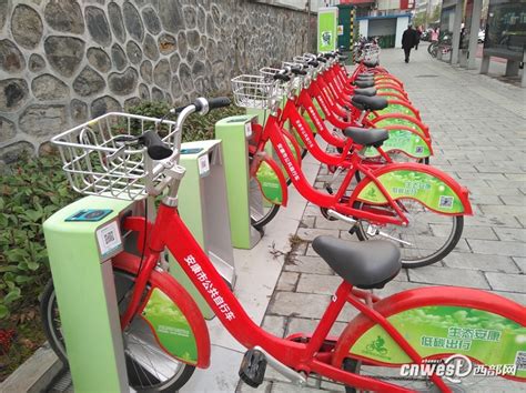 自行车出租站年底遍布巴黎(图)-搜狐新闻
