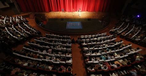 The evolution of stage design, from ancient Greece to Italian ...