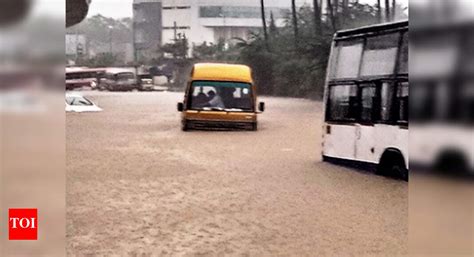 Rains in Bangalore Today: Bengaluru rain floods 300 houses, washes away ...
