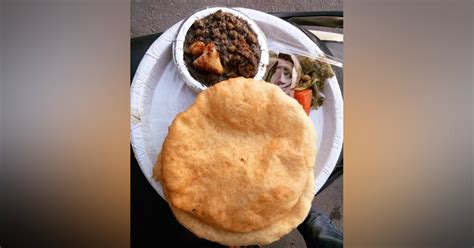 Listen Up Chhole Bhature Lovers! Head To This Place In kamla Nagar ...