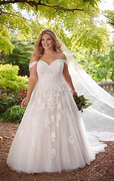 Plus Size Gown Wedding Dresses by Lace Ballgown Plus Size Wedding Dress Essense Of Plus Size Gown Wedding Dresses