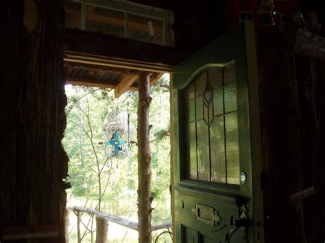 Cedar Treehouse on Cross Lake - Treehouses for Rent in Shreveport ...
