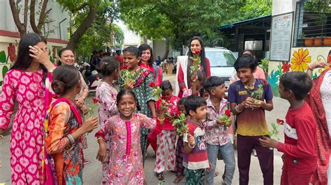 In Surat, the teacher got the necessary documents of 12 children ...