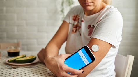 FreeStyle Libre 14 Day (continuous Glucose Monitor): Uses,, 57% OFF