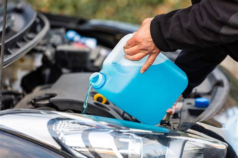 What Is Blinker Fluid? | Capital One Auto Navigator
