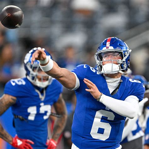 'Stunning' Ring Girl Shares Jaw-Dropping Photo After Making Debut - The Spun