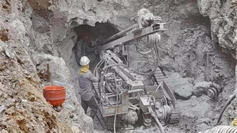 आपरेशन राहुल : 60 फीट गहरे बोरवेल में गिरे मूक-बधिर को बचाने के लिए देश ...