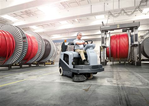 Floor Sweepers | Nilfisk