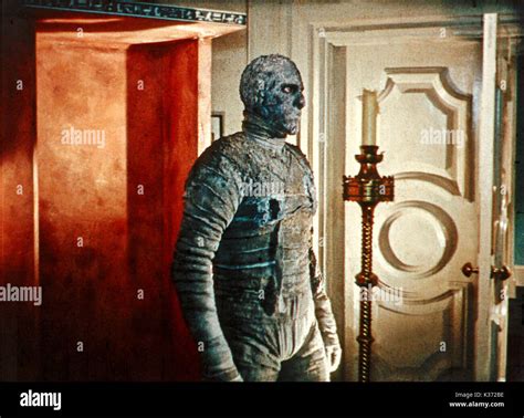 THE MUMMY HAMMER FILM PRODUCTIONS CHRISTOPHER LEE Date: 1959 Stock ...