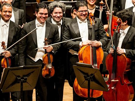 Orquesta Sinfónica Simón Bolívar | Meer