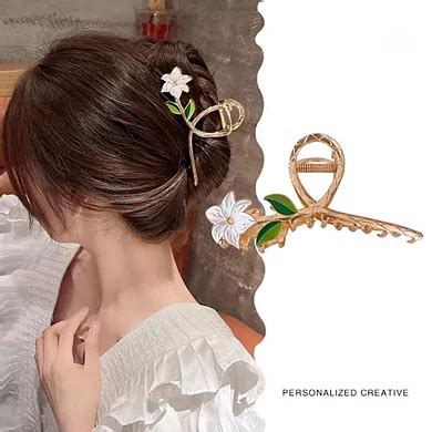 Women's Elegant Flowers Hollow Geometric Metal Hair Claw Vintage Hair Clip