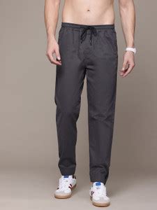 Roadster Regular Fit Men Black Trousers - Buy Roadster Regular Fit Men ...