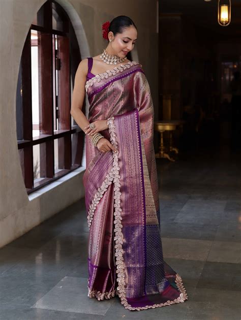 Banarasee Handwoven Dual Tone Tissue Saree With Zari Woven Design Cont