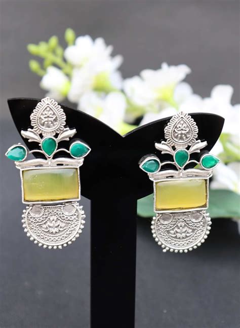 Handcrafted Silver Look Earrings with Yellow Green Monalisa Stone. – zazyco