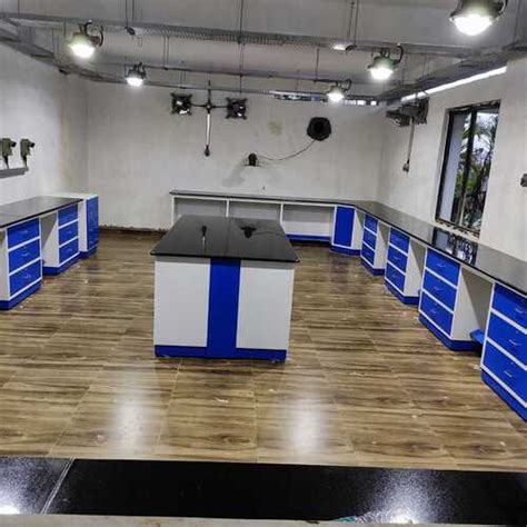 industrial lab table at Latest Price, industrial lab table Manufacturer