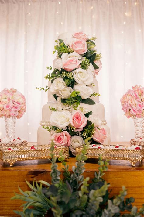 Celebrities+In+Lingerie Photos, Download The BEST Free Celebrities+In ...