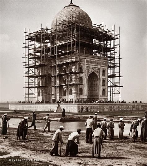 Artist Uses AI To Imagine The Construction Of The Taj Mahal