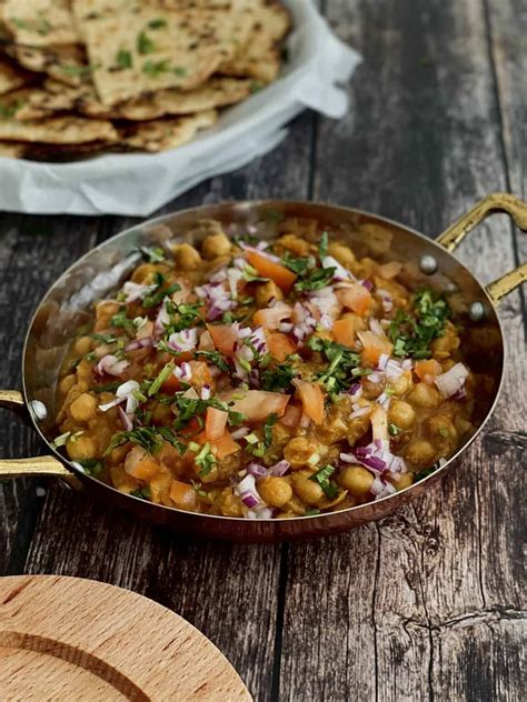 Best Indian Side Dishes to Eat with Paratha (Veg Recipes) — Love ...