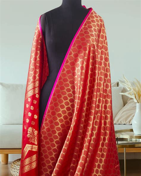 Exploring the Enchanting World of Organza Silk Sarees - Katan Weaves India