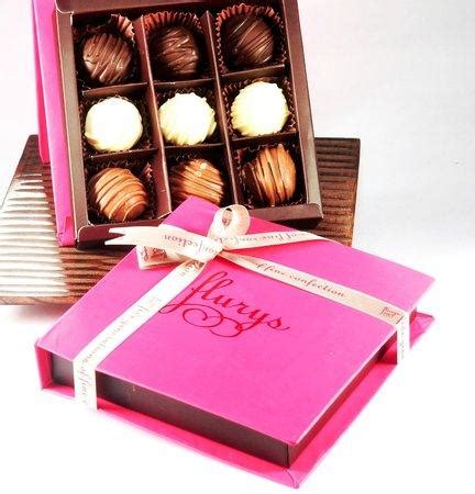 Buy Choco mini Box of 9 Pieces in 1 at best prices | Flurys
