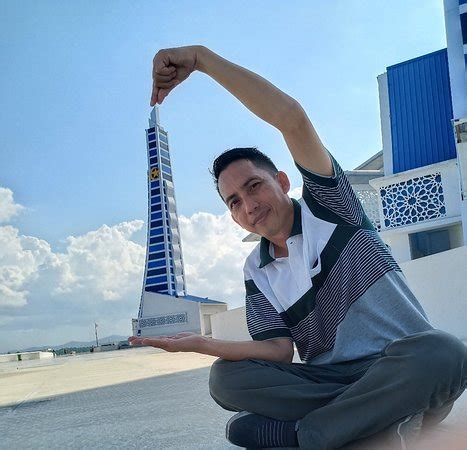 Plastic Cladding Mosque - Reviews, Photos - Al-Alam Mosque - Tripadvisor