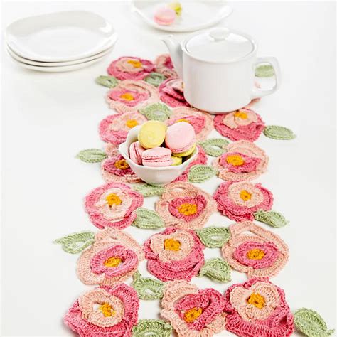 Ravelry: Spring Flower Table Runner pattern by Stitch Studio Design Team