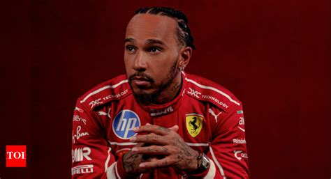 "That was a stolen title": Ex-Mercedes Chief says Lewis Hamilton's 2021 ...