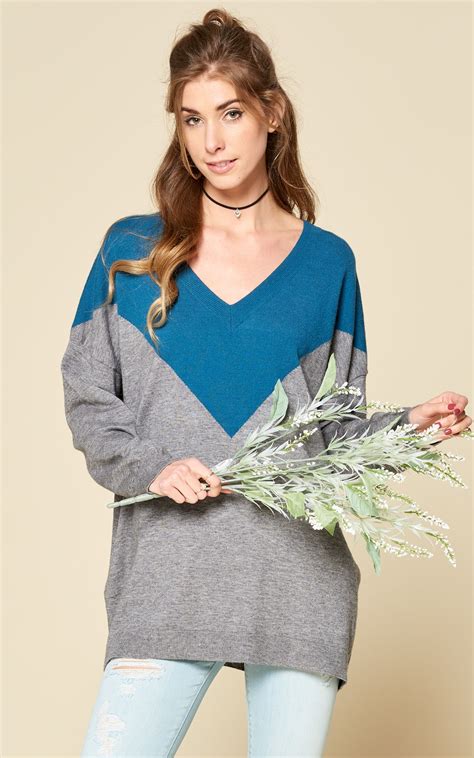 COLOR BLOCK SWEATER | Color block sweater, Color block, Sweaters