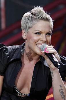 Pink New Hairstyle by Pictures Of Pink Hairstyles New Haircut Blondelacquer Pink New Hairstyle