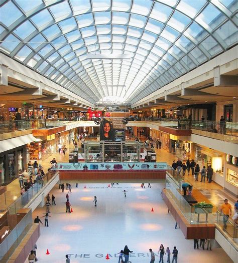 mall near me open