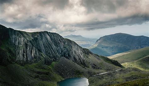 Footer Design Code 的图像结果