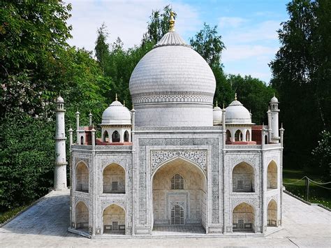 Model Building Stock Images 的图像结果