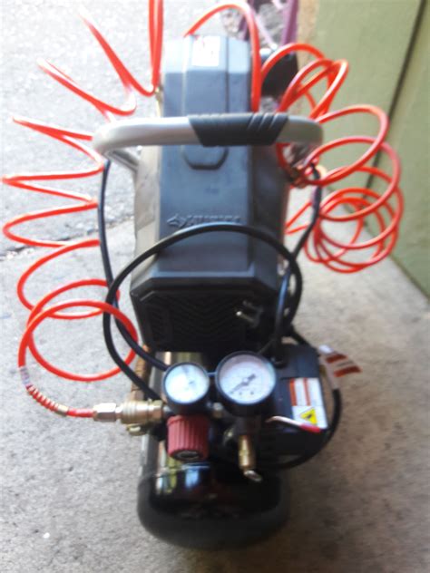 Husky BS1003 3 Gal Electric Oil-lubricant Air Compressor for Sale in ...