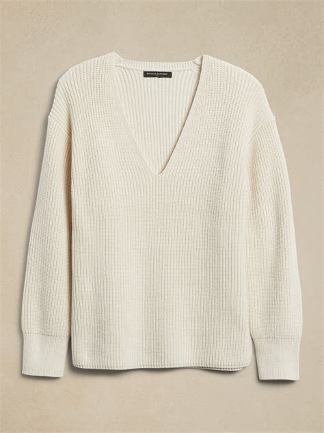 Chunky Deep V-Neck Sweater | Banana Republic Factory