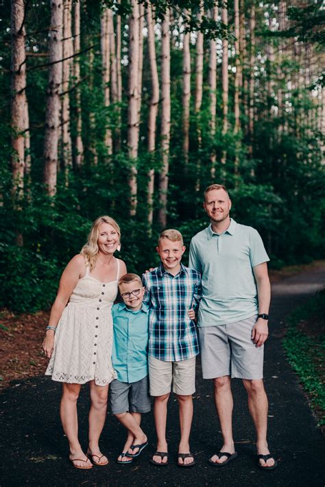 Braun Family | Rice Creek Park — Terra Sura Photography