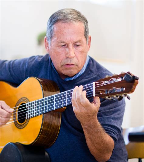 Stringing Nylon String Guitar 的图像结果