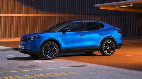 It's the brand new Ford Capri! And yes, it's now an electric SUV | Top Gear