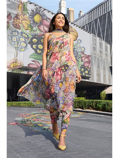 Buy W Clothing, Footwear & Accesories for Women at Best Prices Online