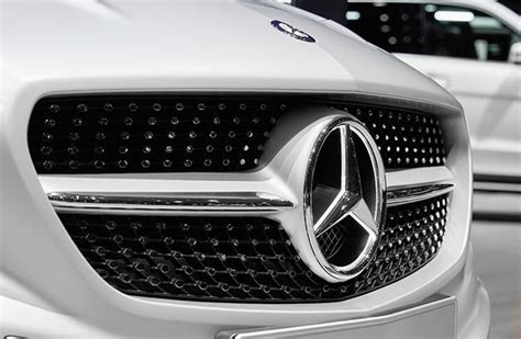 Mercedes-Benz once again world's most valuable luxury car brand ...