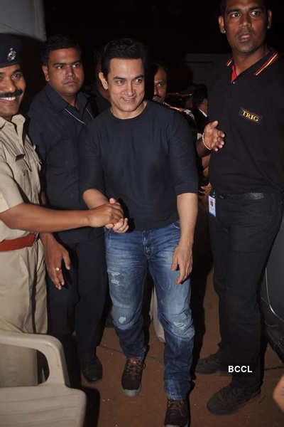 Aamir Khan arrives at the Police show 'Umang 2012', held in Mumbai.