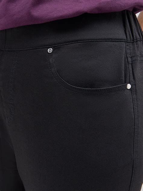 Buy Gia Black Solid High-Rise Jeggings from Westside