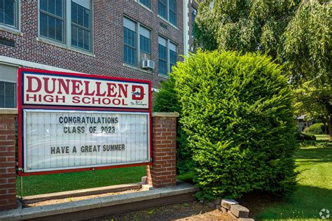 Dunellen, NJ City Guide | About Living in Dunellen - Homes.com