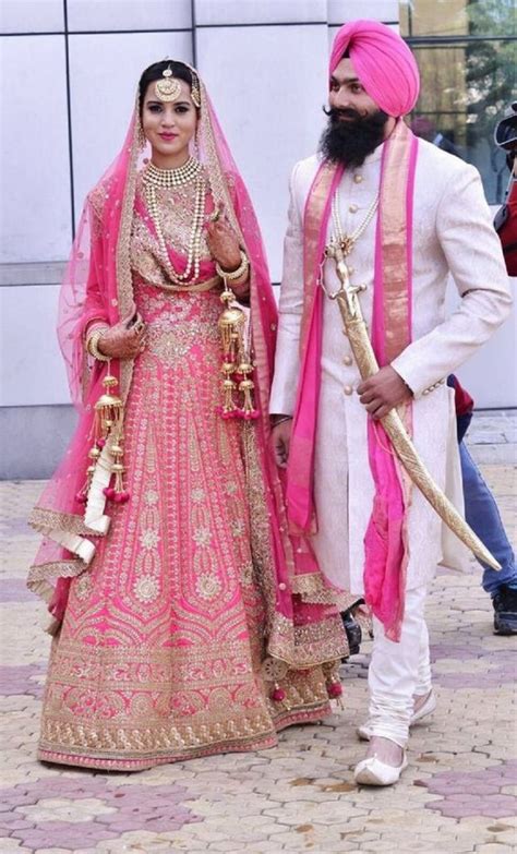 10 Couples Who Colour Coordinated Their Wedding Dresses Beautifully ...