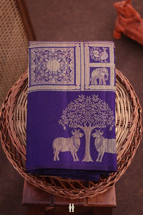 Kanchipuram Silk Saree In Navy Blue With Brocade Design
